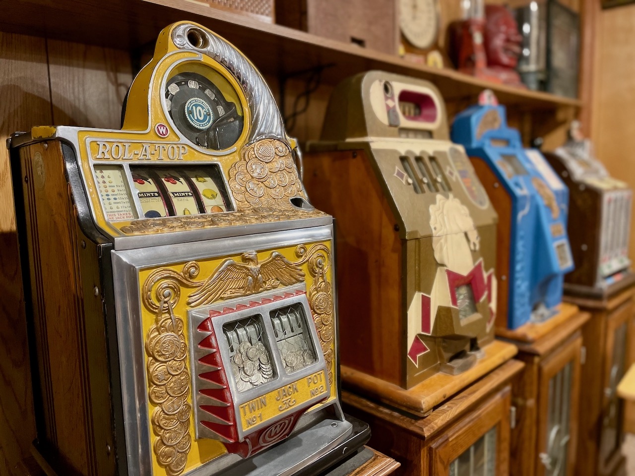 Home Buying And Selling Coin Operated Antique Slot Machines Antique