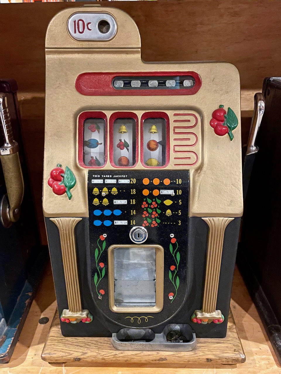 Antique Slot Machines Buying And Selling Coin Operated Antique Slot