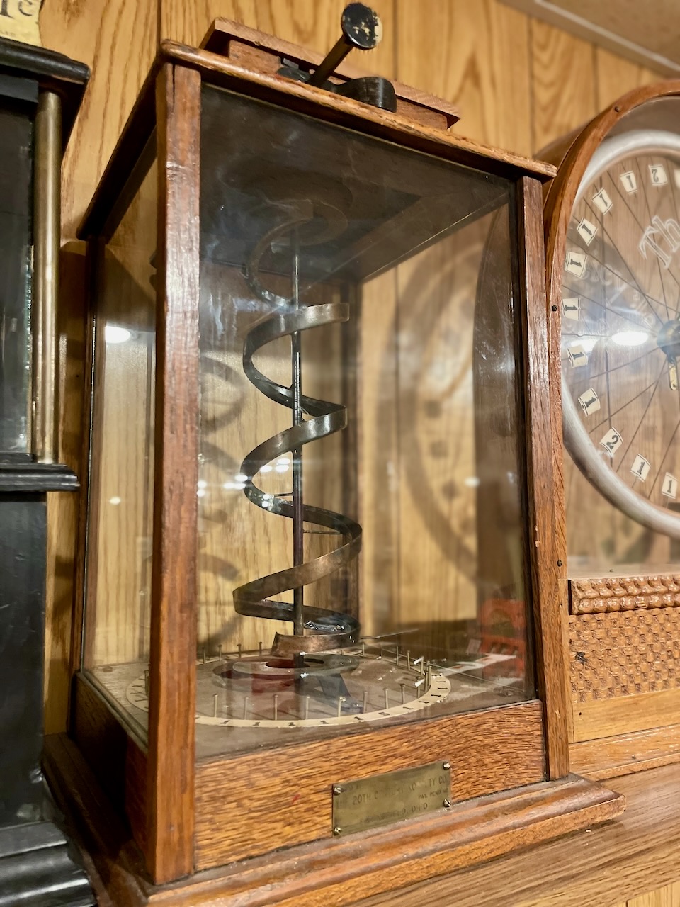 20TH CENTURY SPIRAL COIN DROP