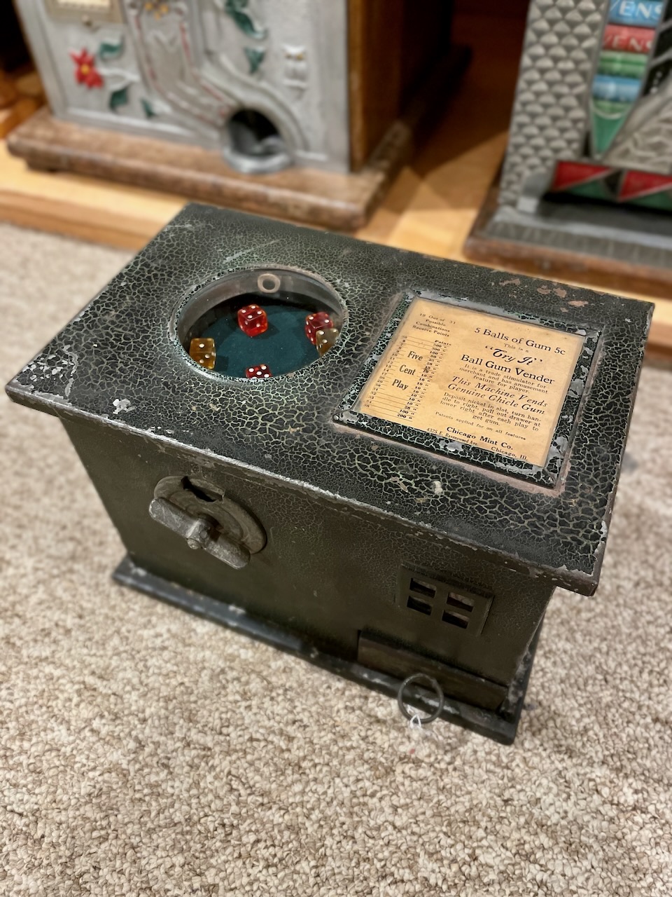 CHICAGO MINT "TRY IT" DICE SPINNER GUM VENDOR