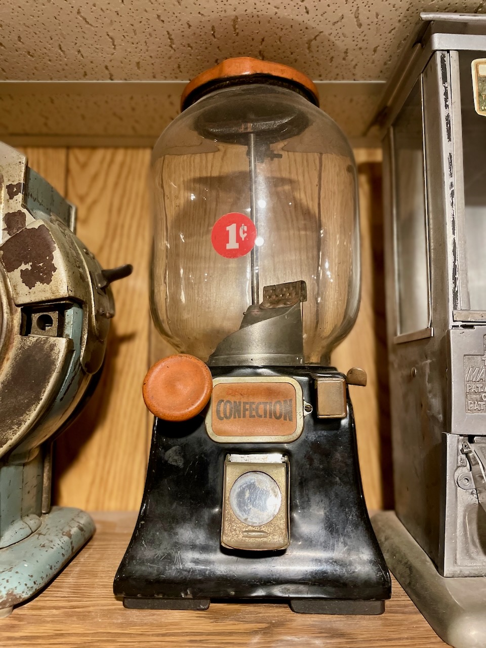 NORTHWESTERN MODEL 31 "CONFECTION" GUMBALL VENDOR