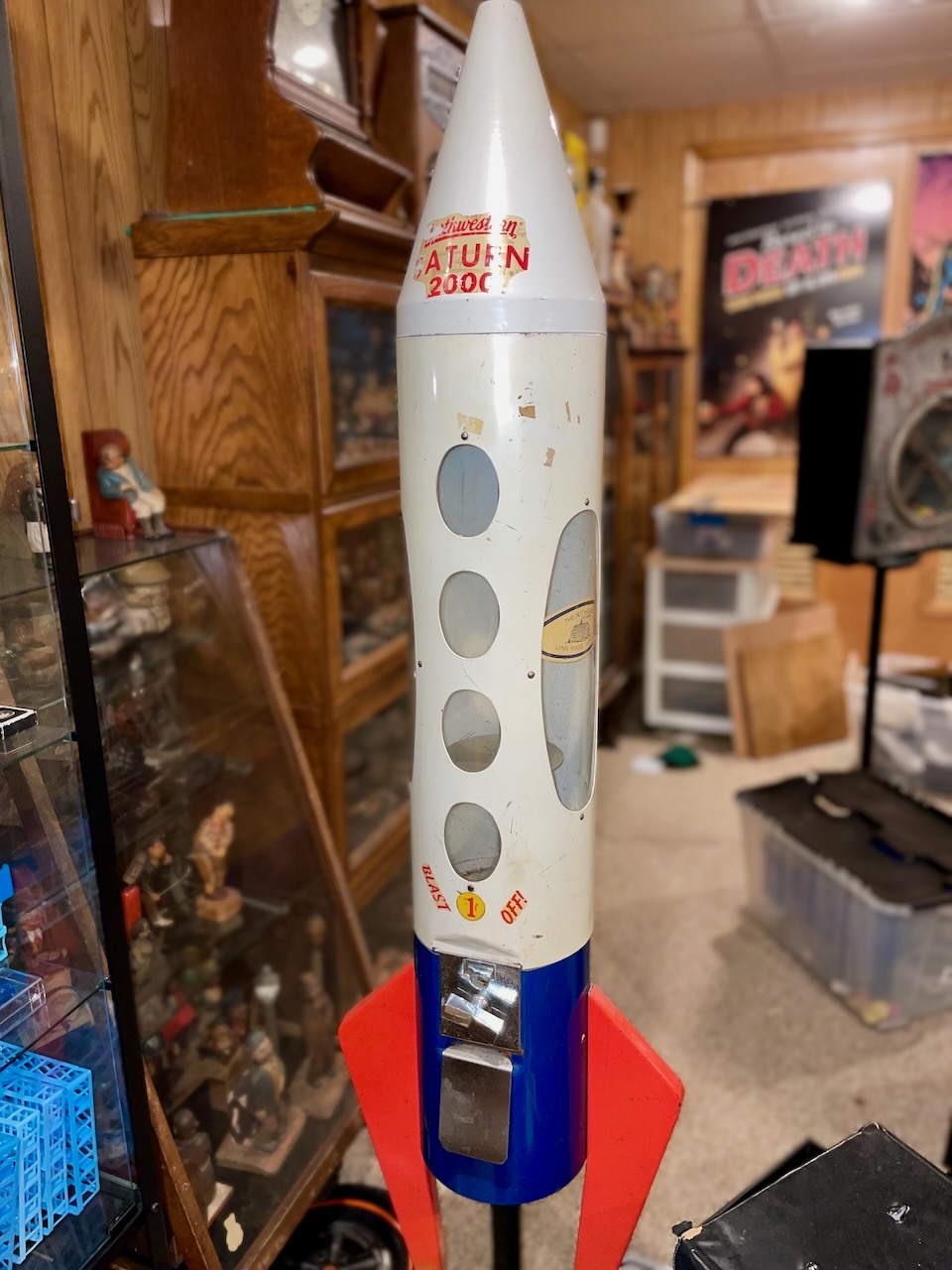 NORTHWESTERN SATURN 2000 ROCKET GUMBALL MACHINE