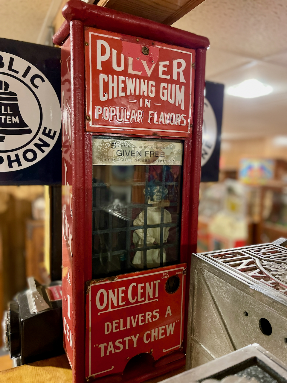PULVER 1c GUM VENDOR (RED)